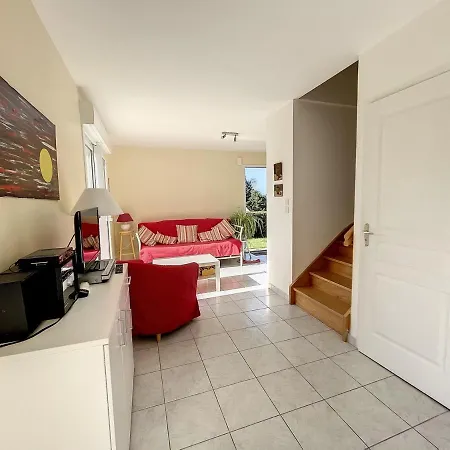 Maison Jullouville, 3 Pieces, 4 Personnes - Fr-1-361-458 *
